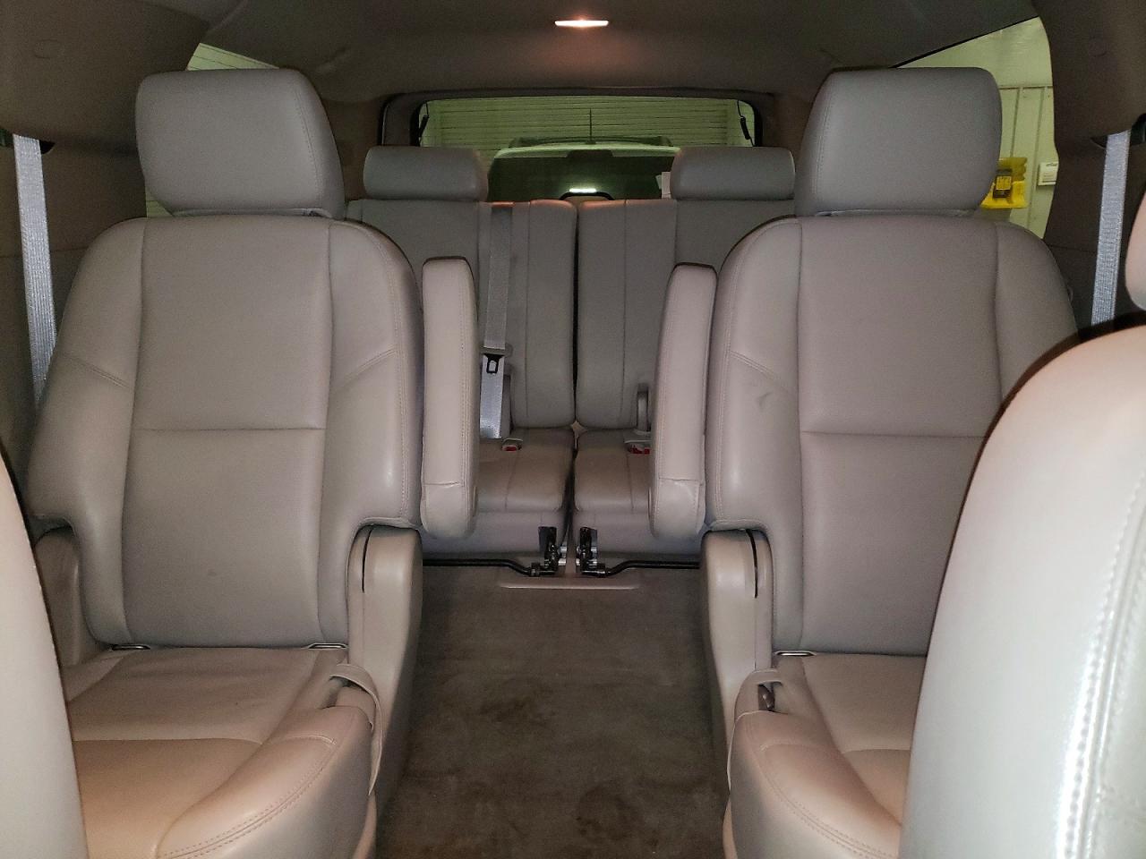 2013 CHEVROLET SUBURBAN K1500 LTZ photo 10