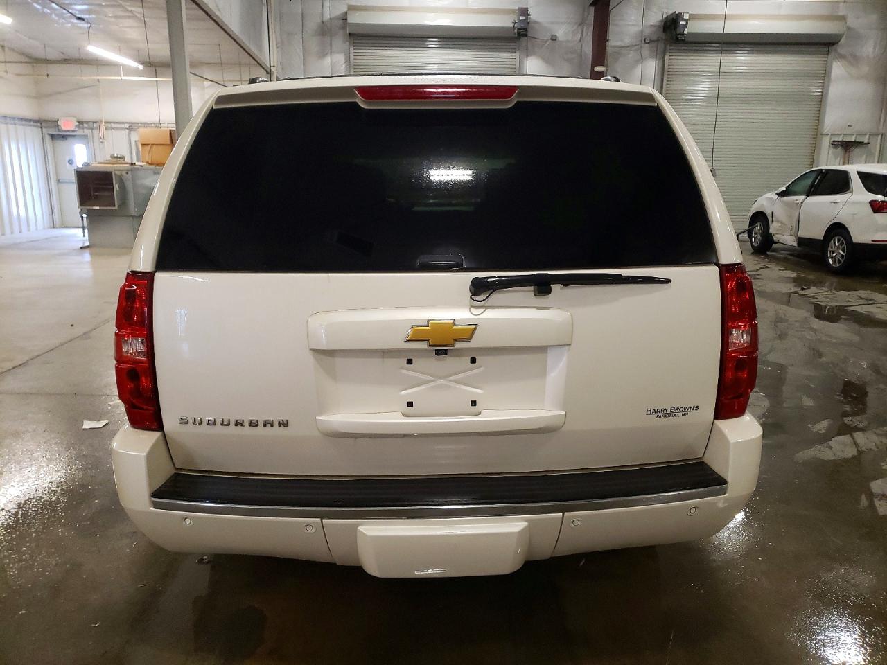 2013 CHEVROLET SUBURBAN K1500 LTZ photo 6