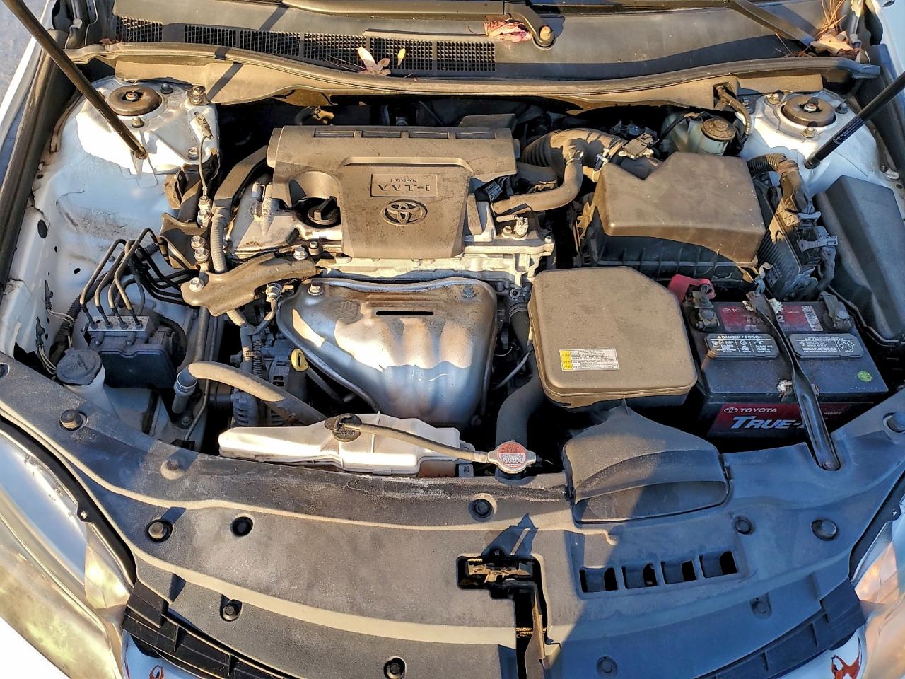 2016 TOYOTA CAMRY LE photo 11