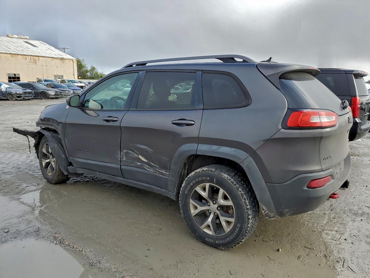 2015 JEEP CHEROKEE TRAILHAWK photo 2