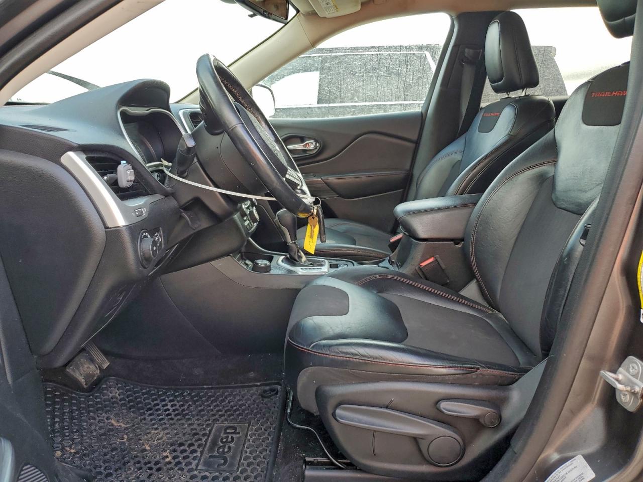 2015 JEEP CHEROKEE TRAILHAWK photo 7