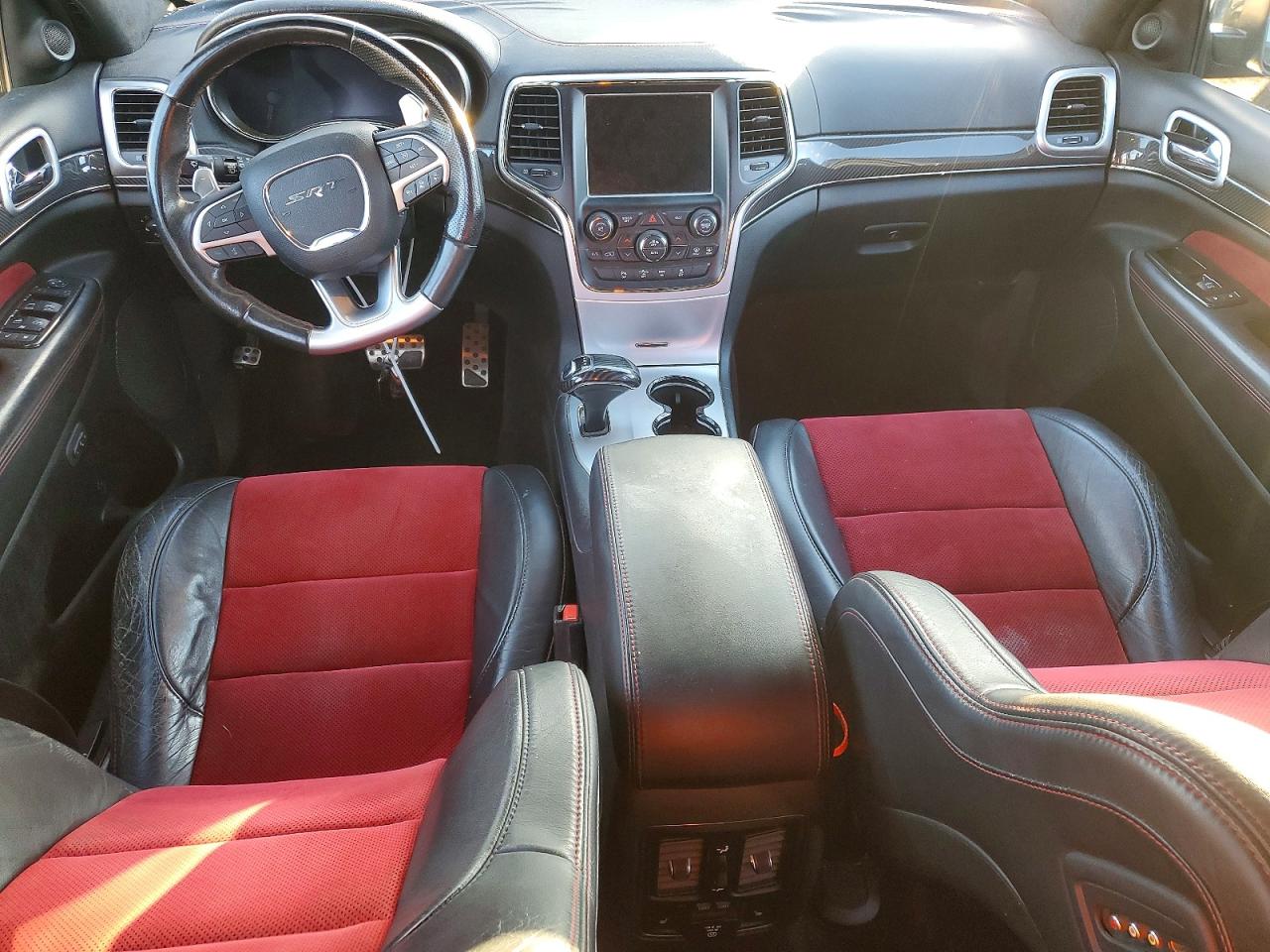 2015 JEEP GRAND CHEROKEE SRT-8 photo 8