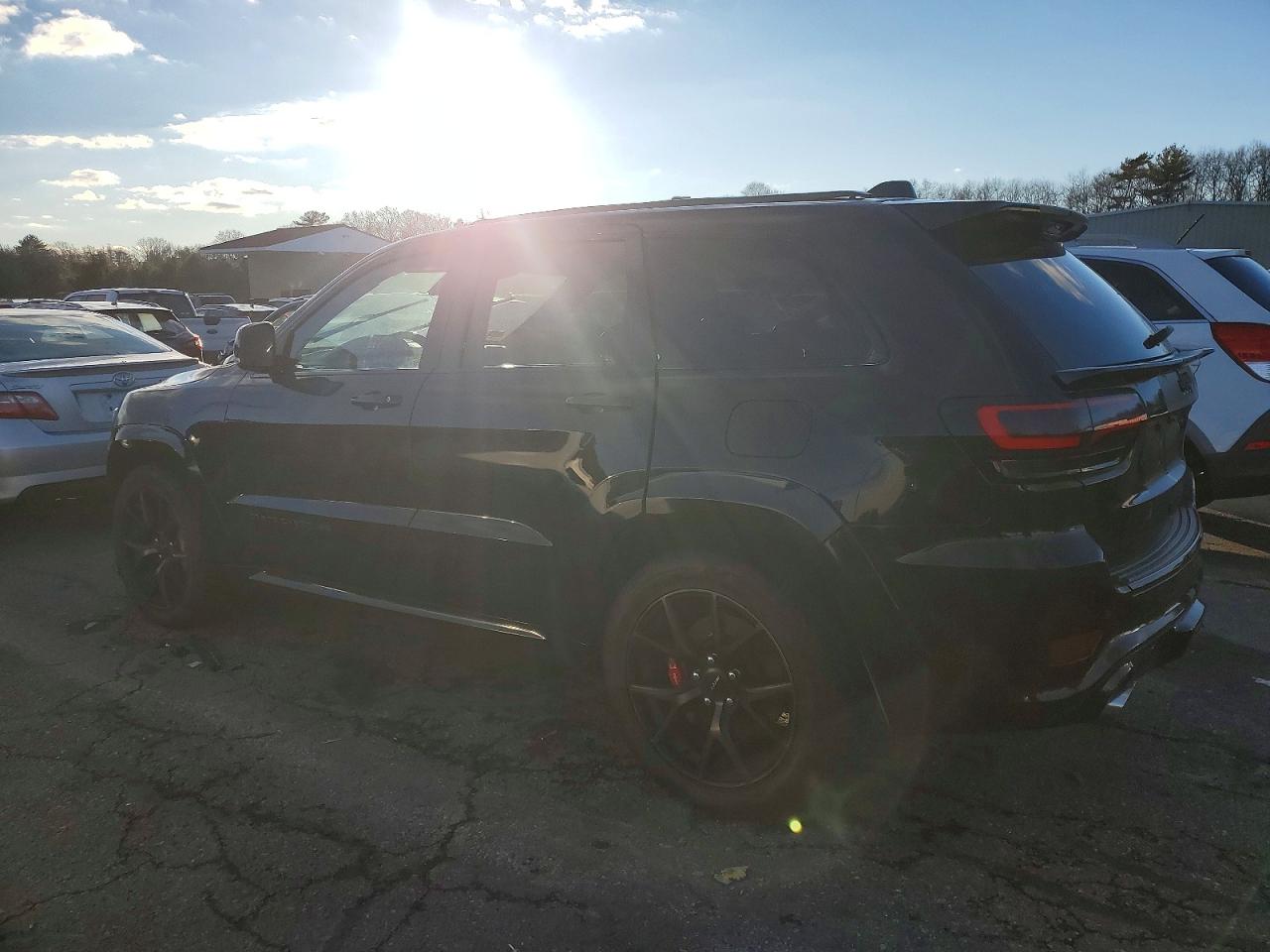 2015 JEEP GRAND CHEROKEE SRT-8 photo 2