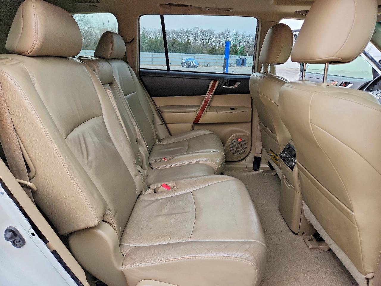 2008 TOYOTA HIGHLANDER LIMITED photo 11