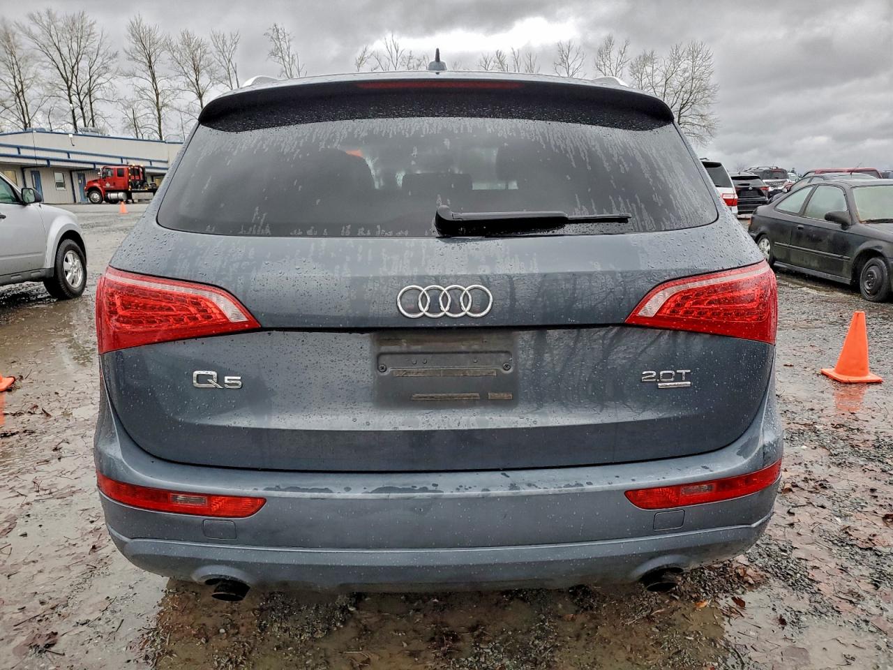 2011 AUDI Q5 PREMIUM photo 6