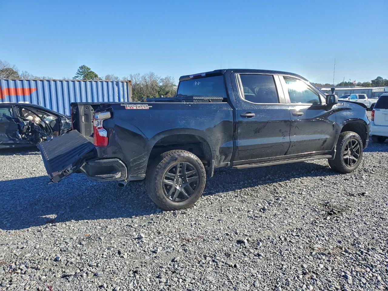 2023 CHEVROLET SILVERADO K1500 TRAIL BOSS CUSTOM photo 3