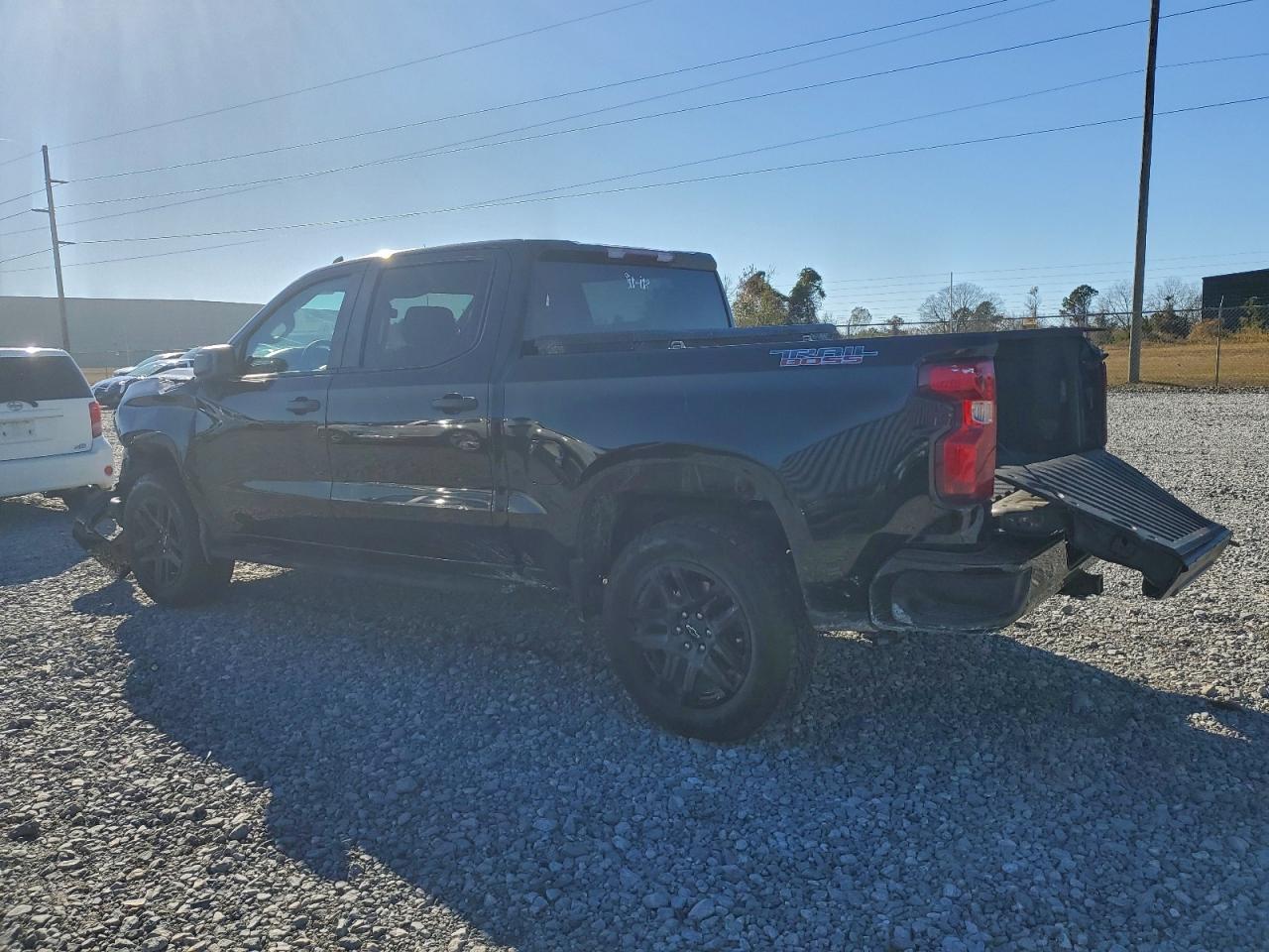 2023 CHEVROLET SILVERADO K1500 TRAIL BOSS CUSTOM photo 2