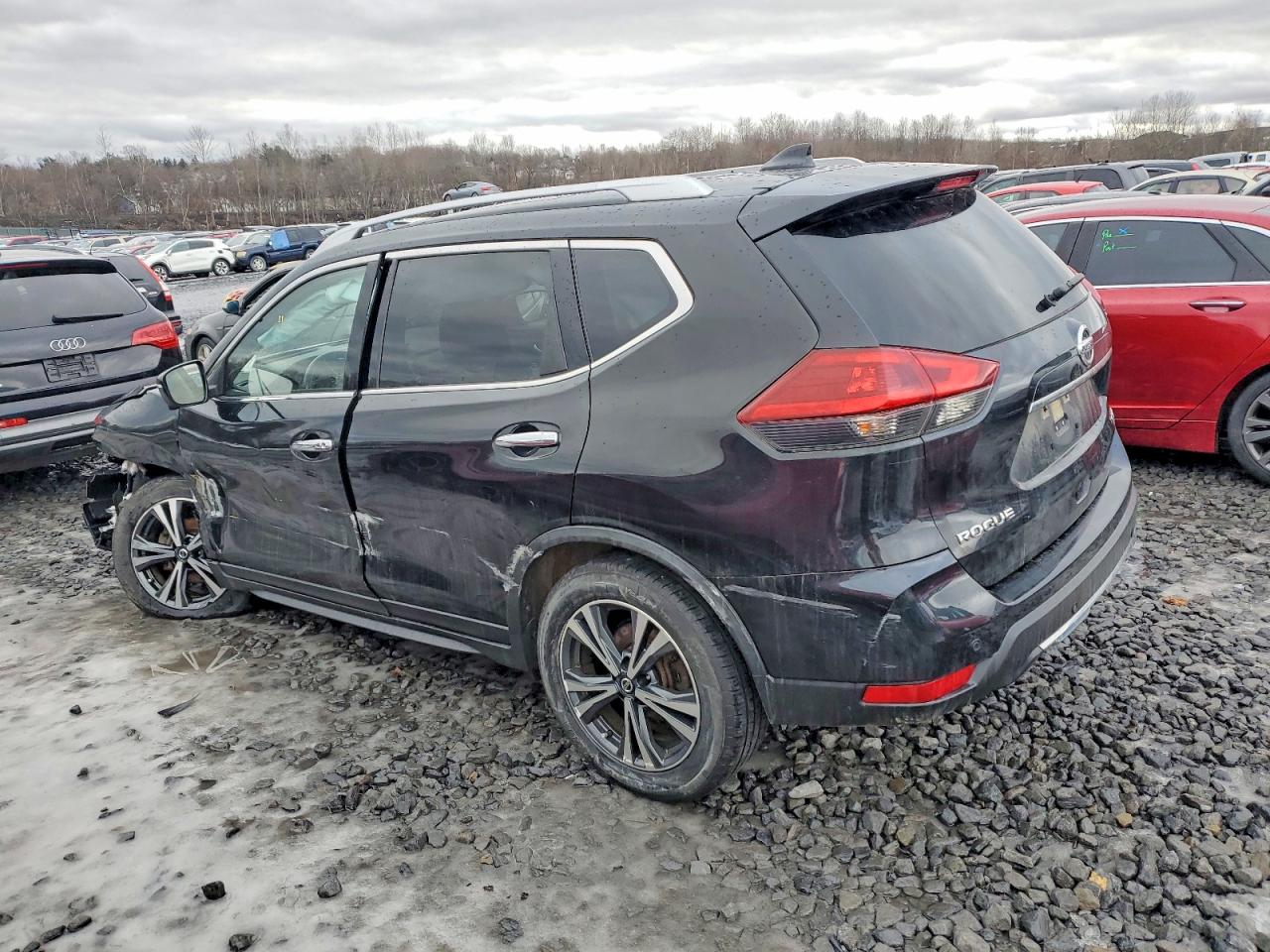 2019 NISSAN ROGUE S photo 2