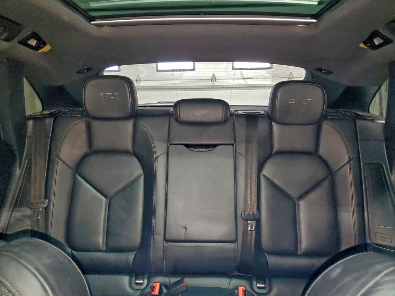2017 PORSCHE MACAN GTS photo 28