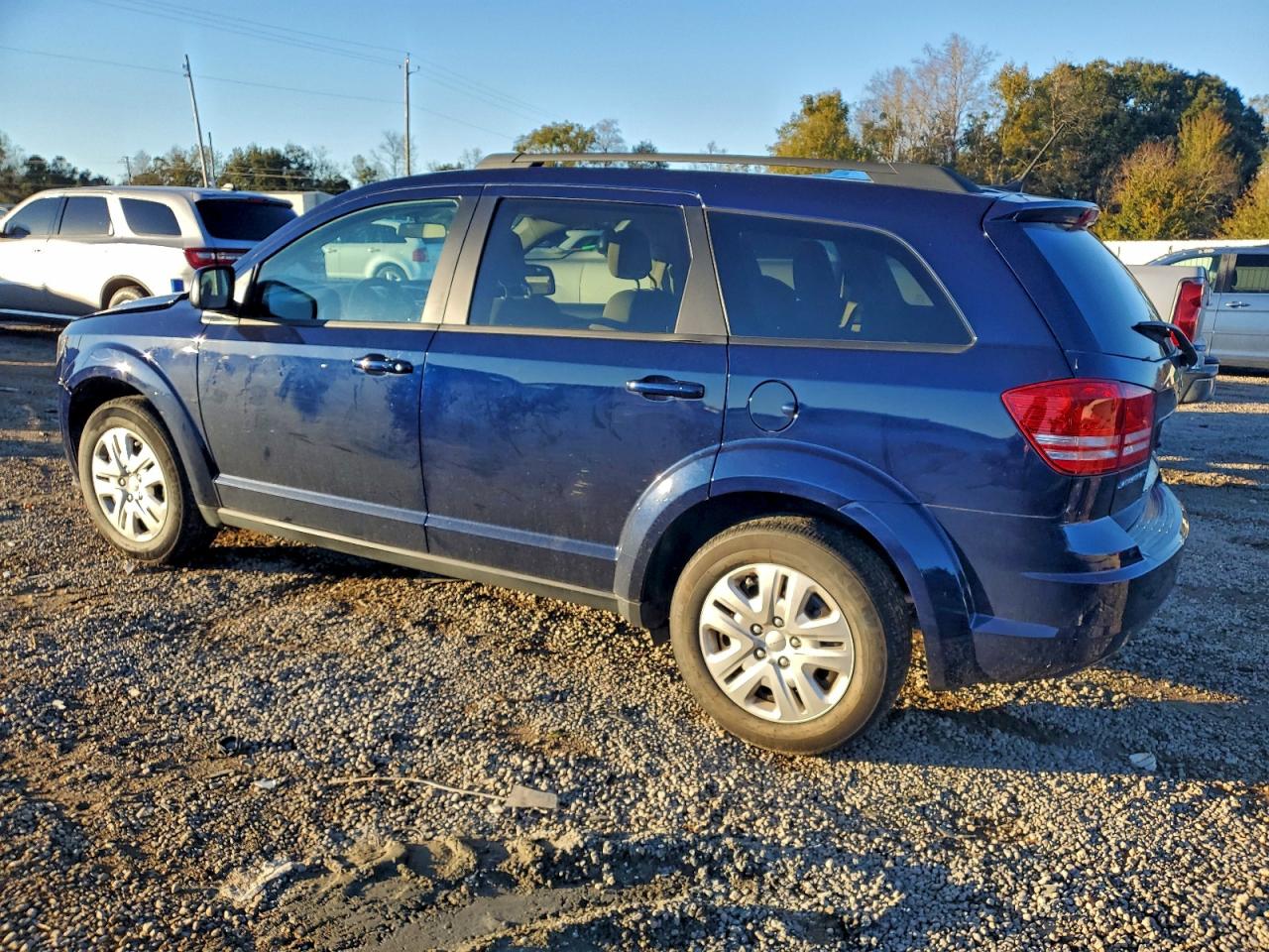 2018 DODGE JOURNEY SE photo 2