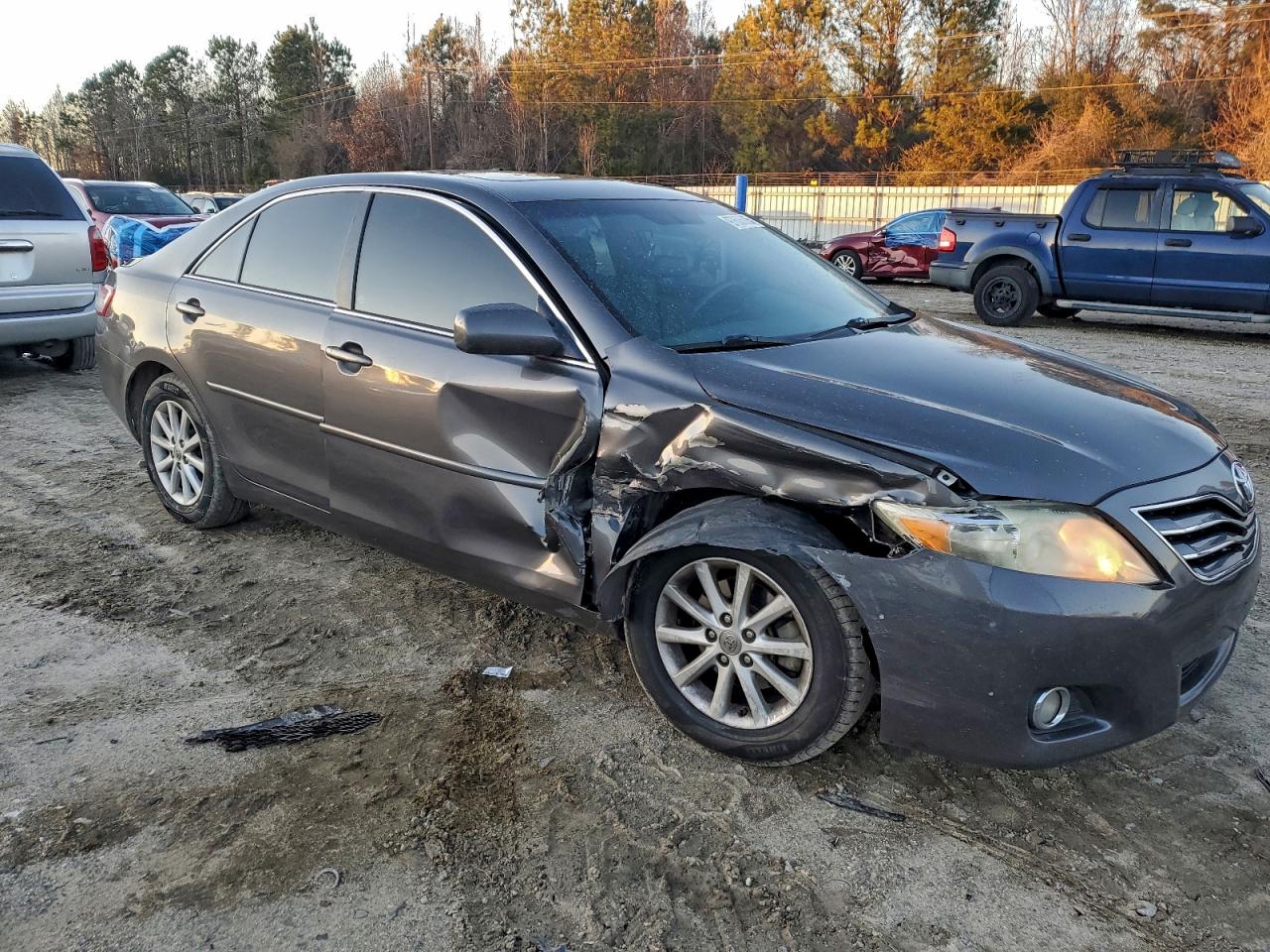 2010 TOYOTA CAMRY BASE photo 7