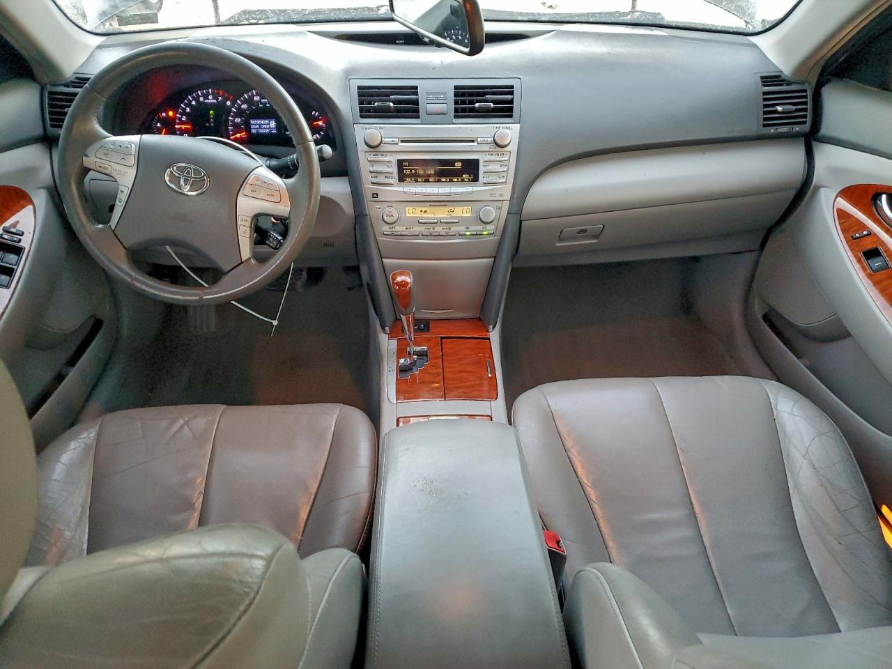 2010 TOYOTA CAMRY BASE photo 15