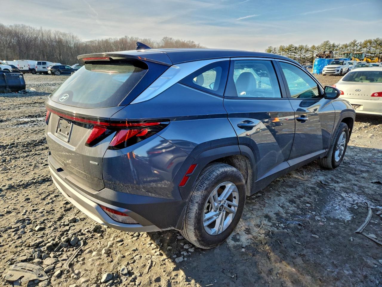 2025 HYUNDAI TUCSON photo 3