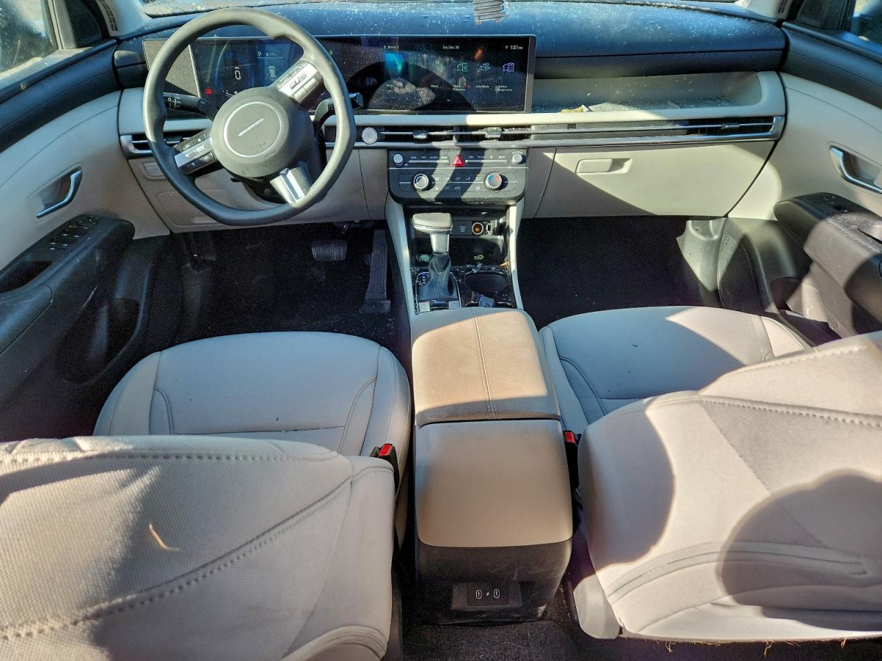 2025 HYUNDAI TUCSON photo 8