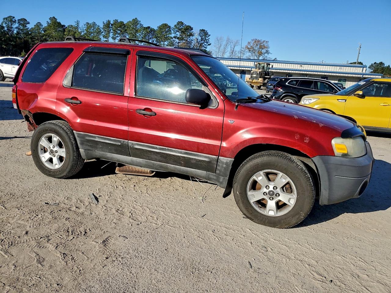 2005 FORD ESCAPE XLT photo 4