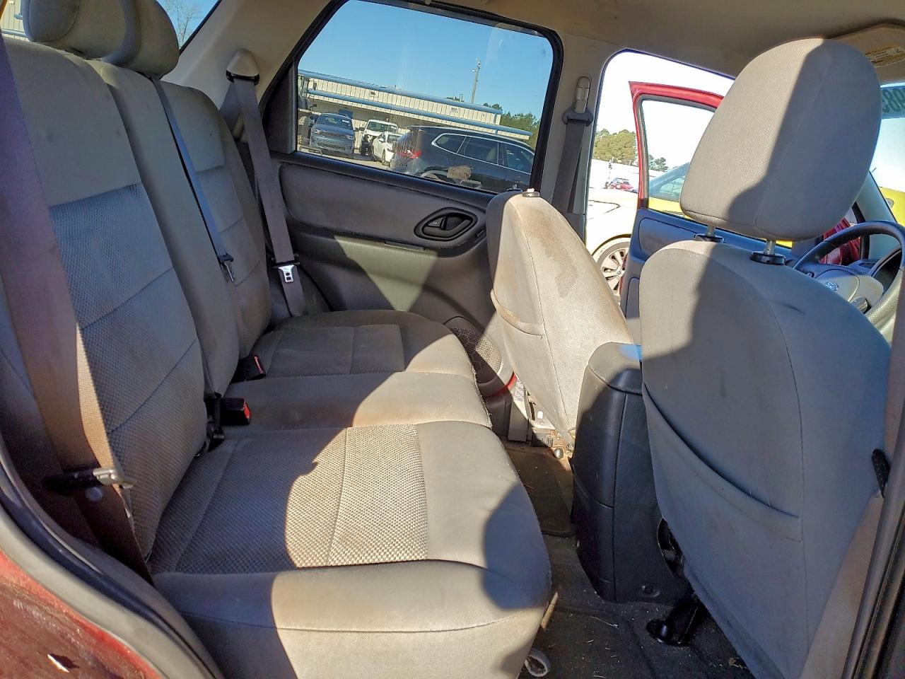2005 FORD ESCAPE XLT photo 10