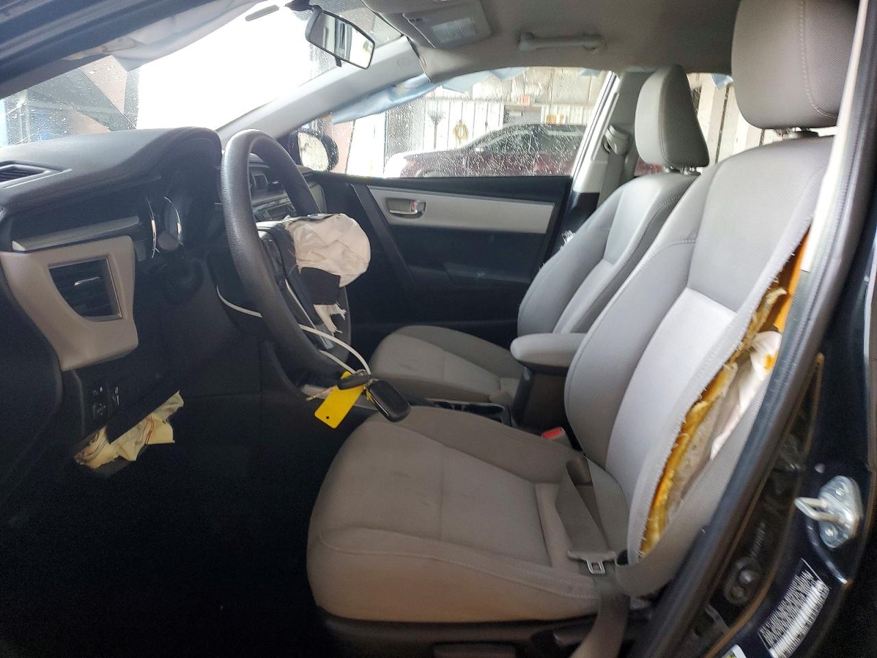 2014 TOYOTA COROLLA L photo 7