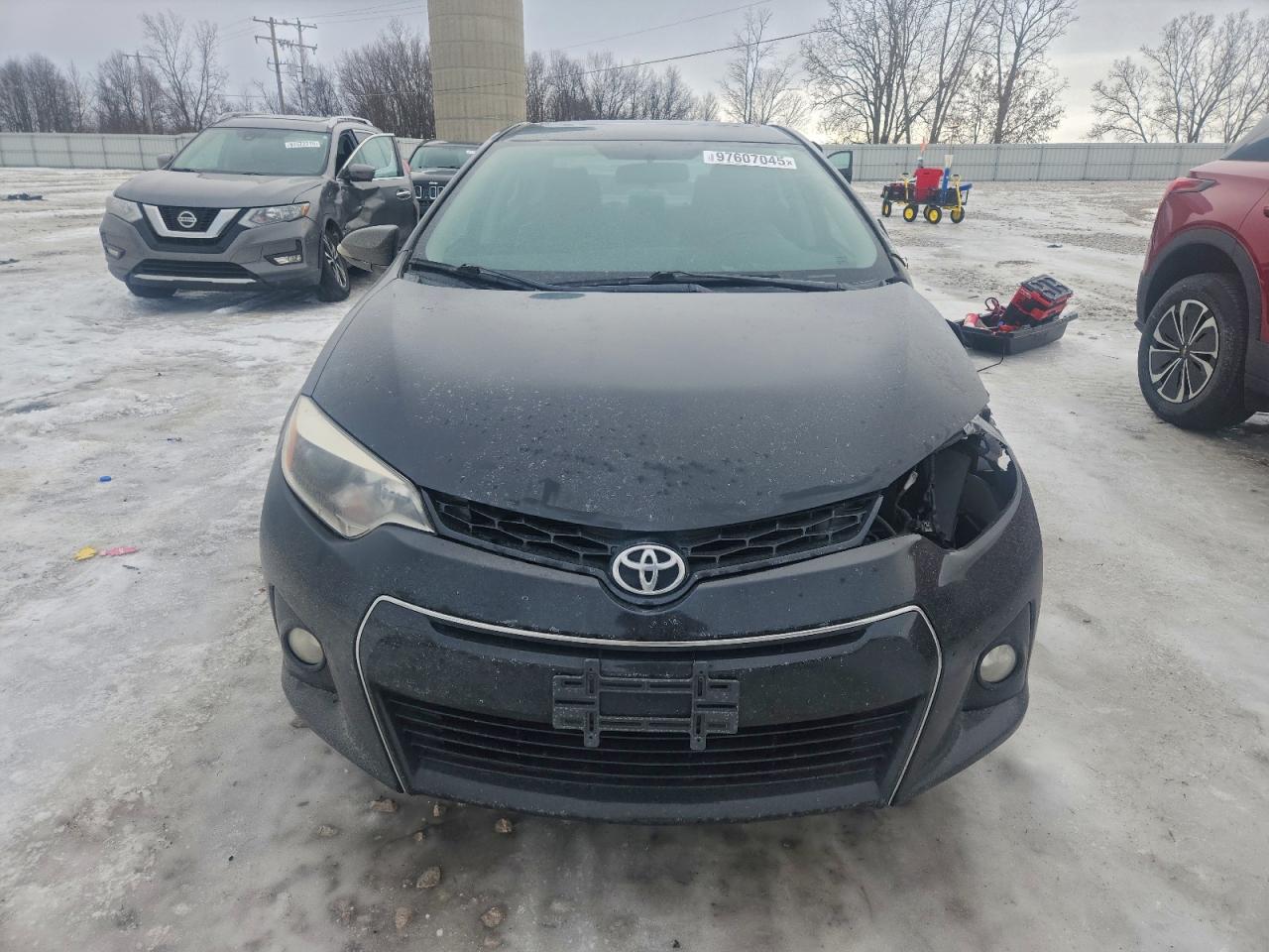 2014 TOYOTA COROLLA L photo 13