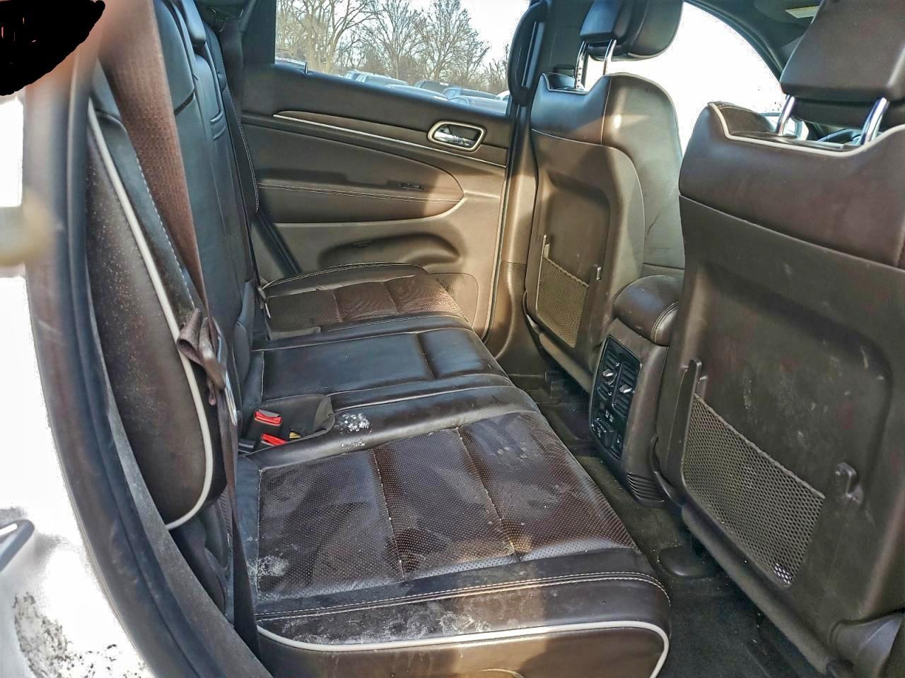 2018 JEEP GRAND CHEROKEE OVERLAND photo 21