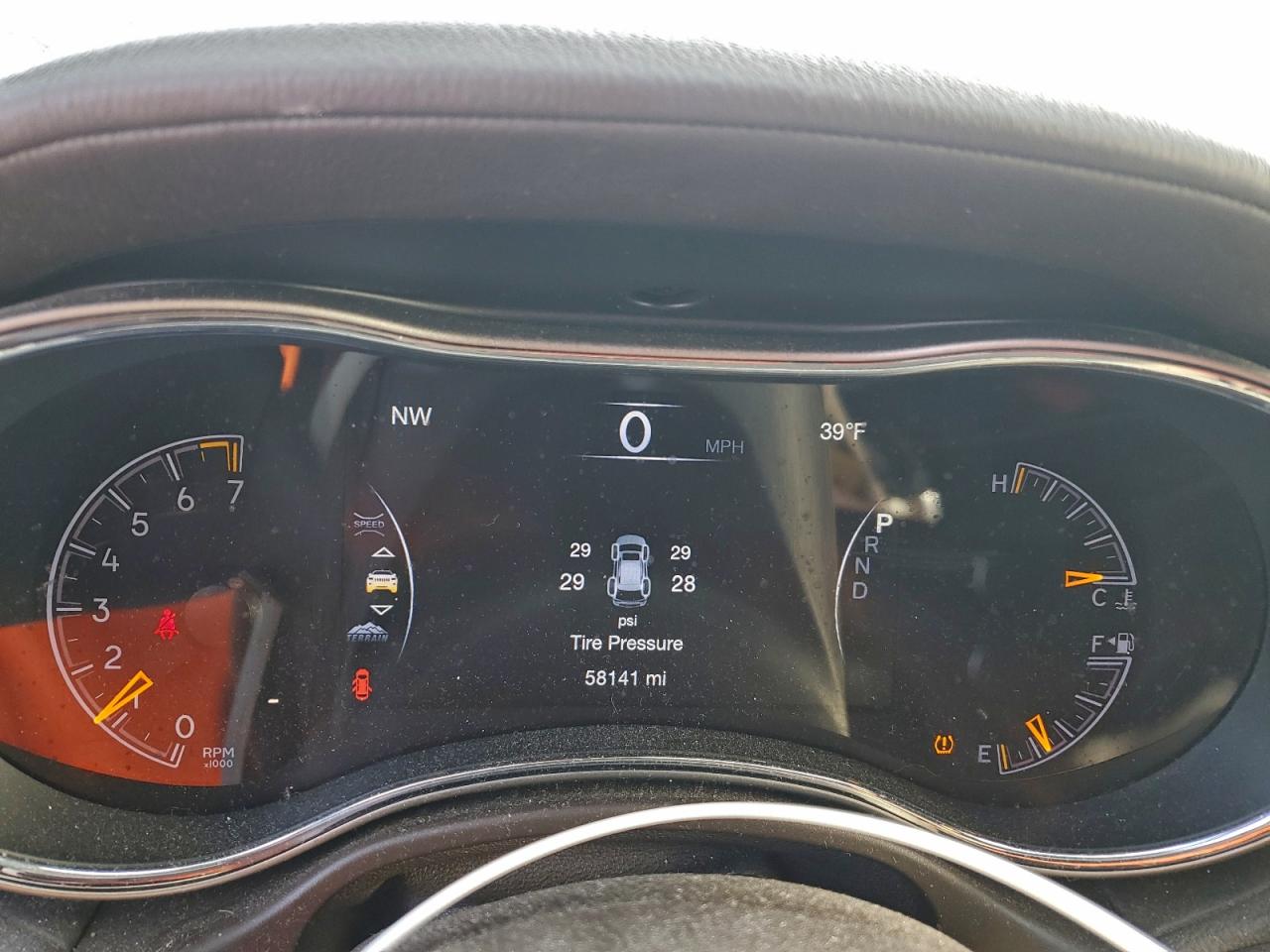 2018 JEEP GRAND CHEROKEE OVERLAND photo 17