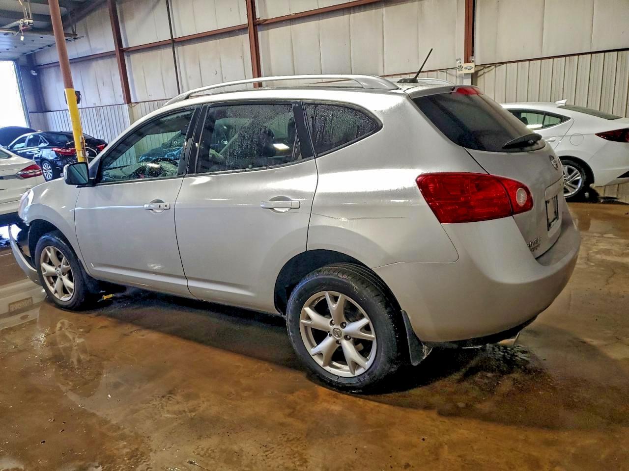 2009 NISSAN ROGUE S photo 4