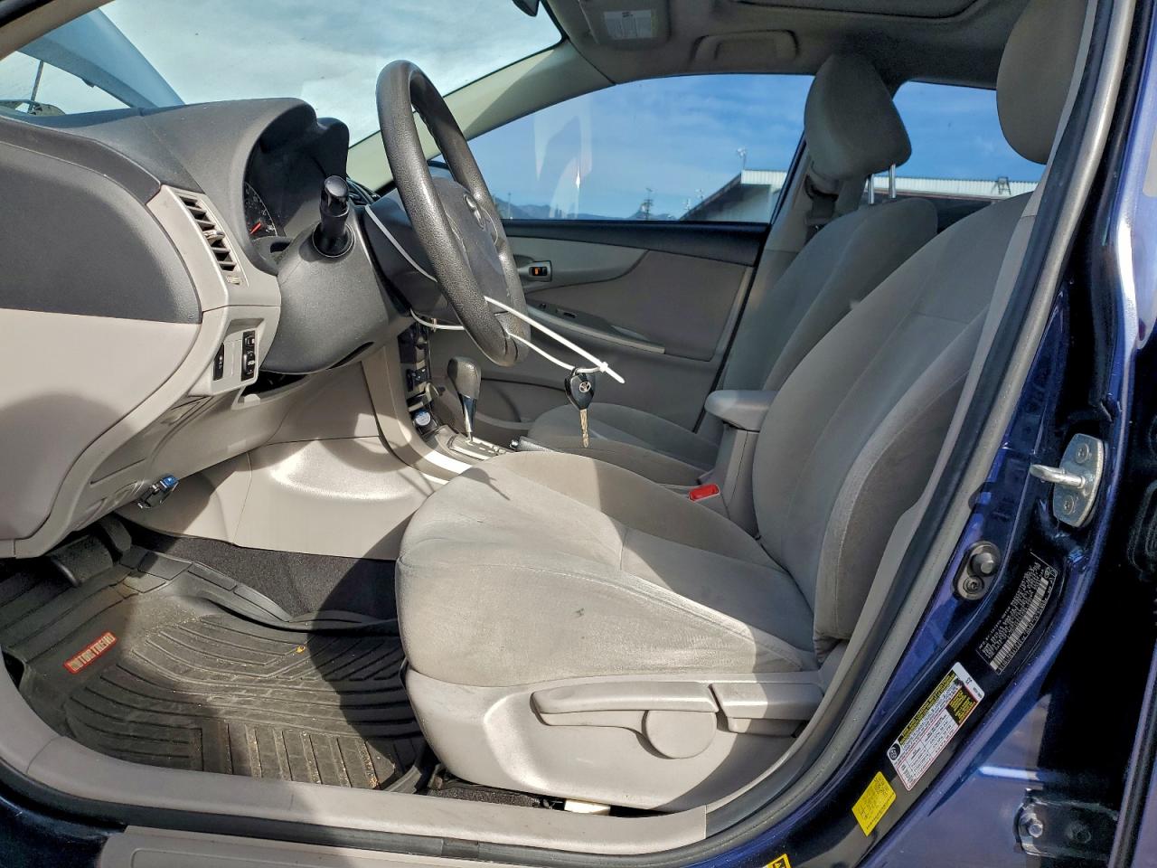 2012 TOYOTA COROLLA BASE photo 7