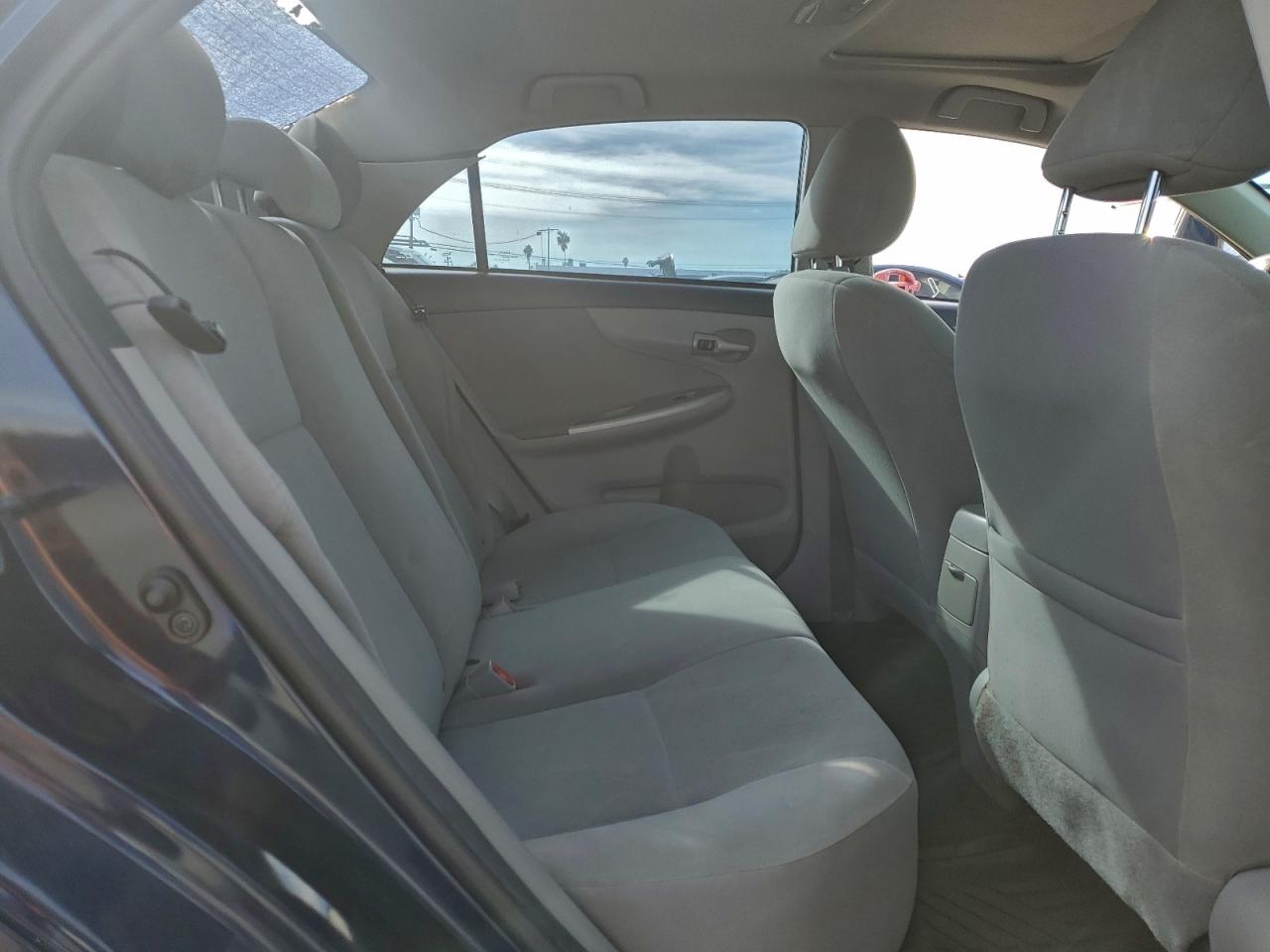 2012 TOYOTA COROLLA BASE photo 10