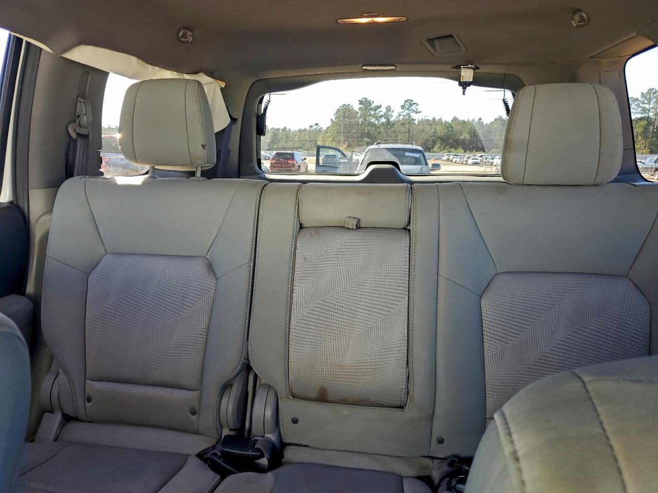 2015 HONDA PILOT LX photo 10