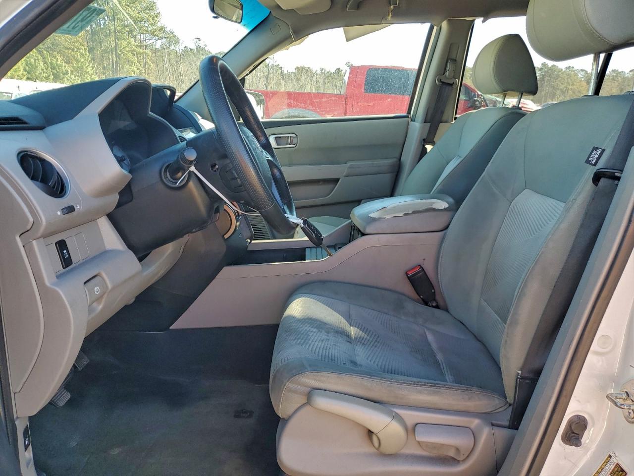 2015 HONDA PILOT LX photo 7