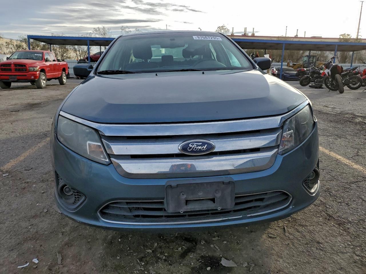 2011 FORD FUSION SE photo 5