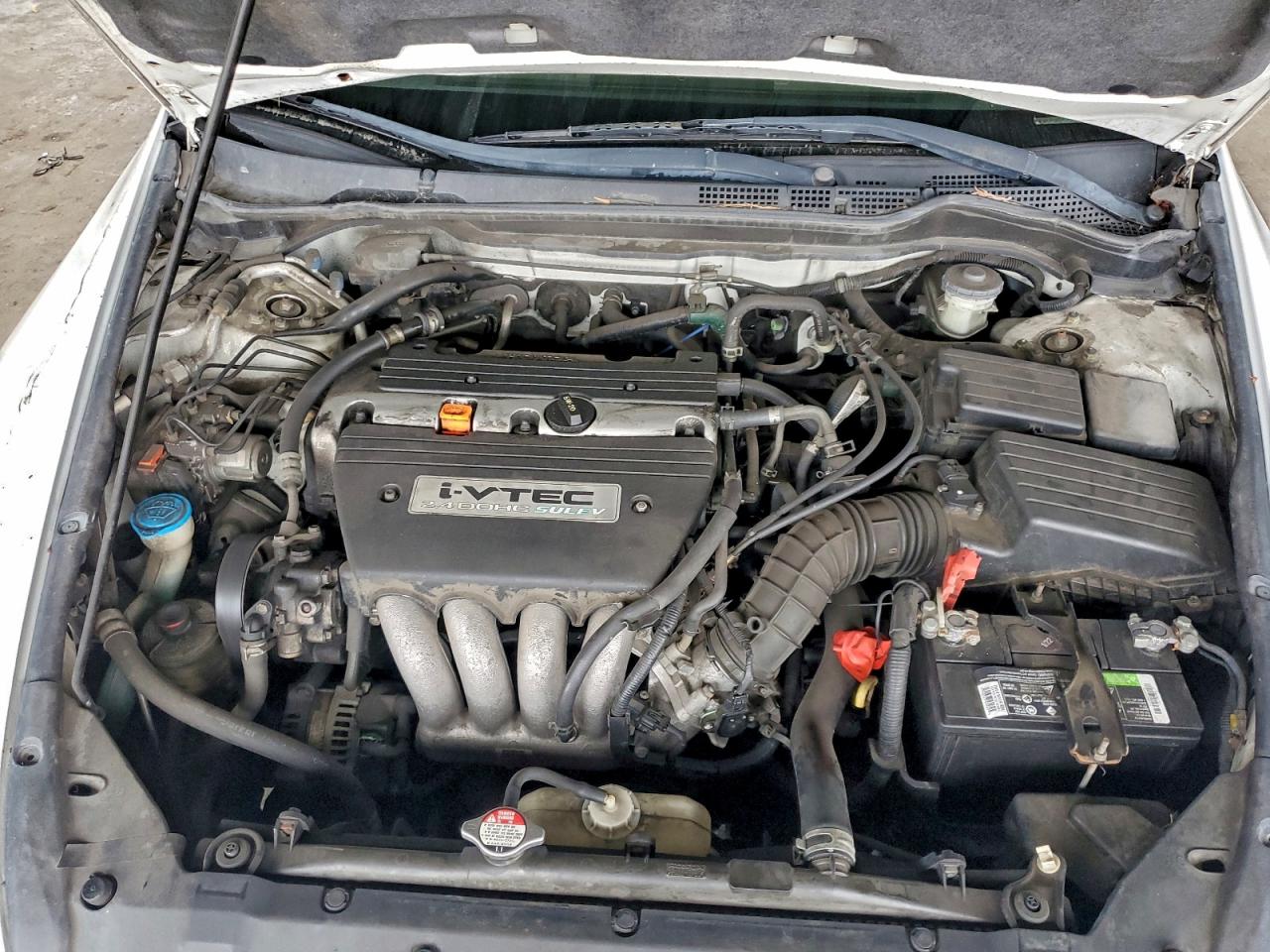 2004 HONDA ACCORD LX photo 11
