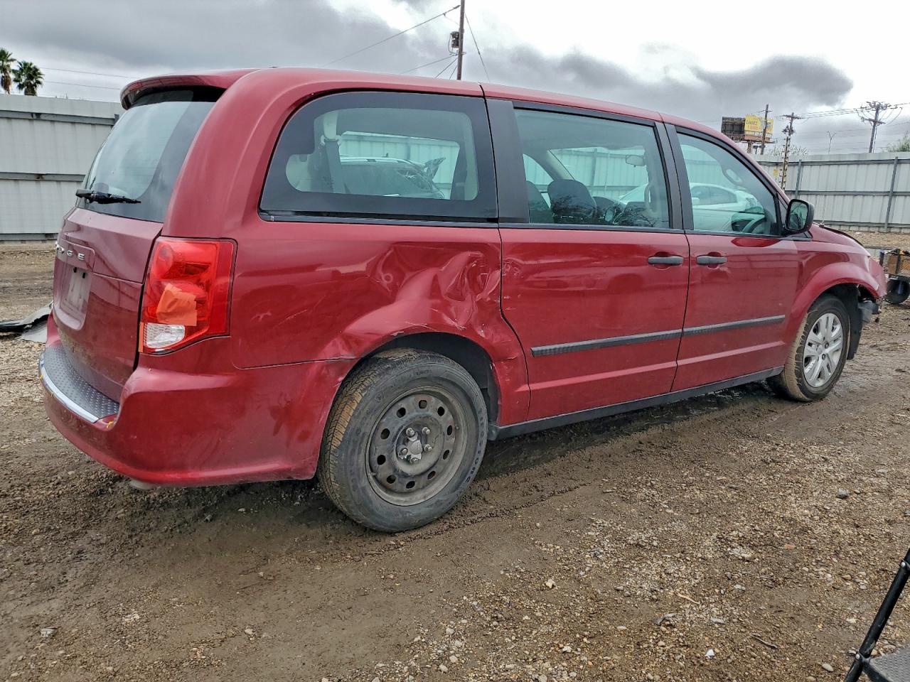 2015 DODGE GRAND CARAVAN SE photo 3