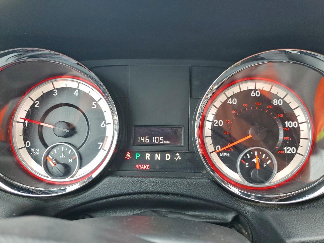2015 DODGE GRAND CARAVAN SE photo 9