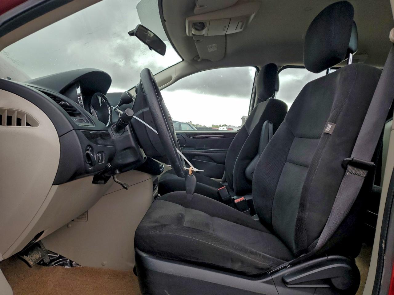 2015 DODGE GRAND CARAVAN SE photo 7