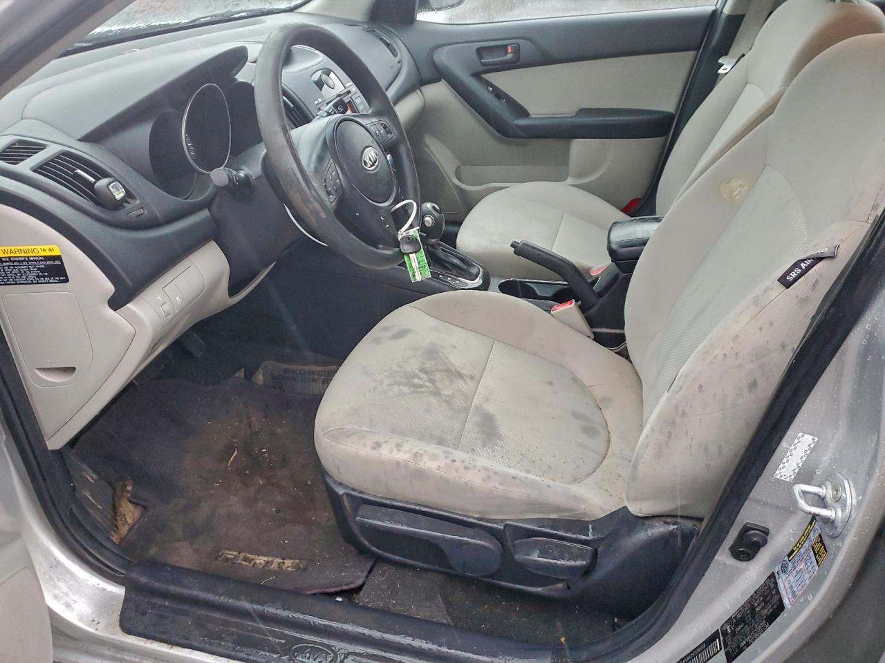 2012 KIA FORTE EX photo 7