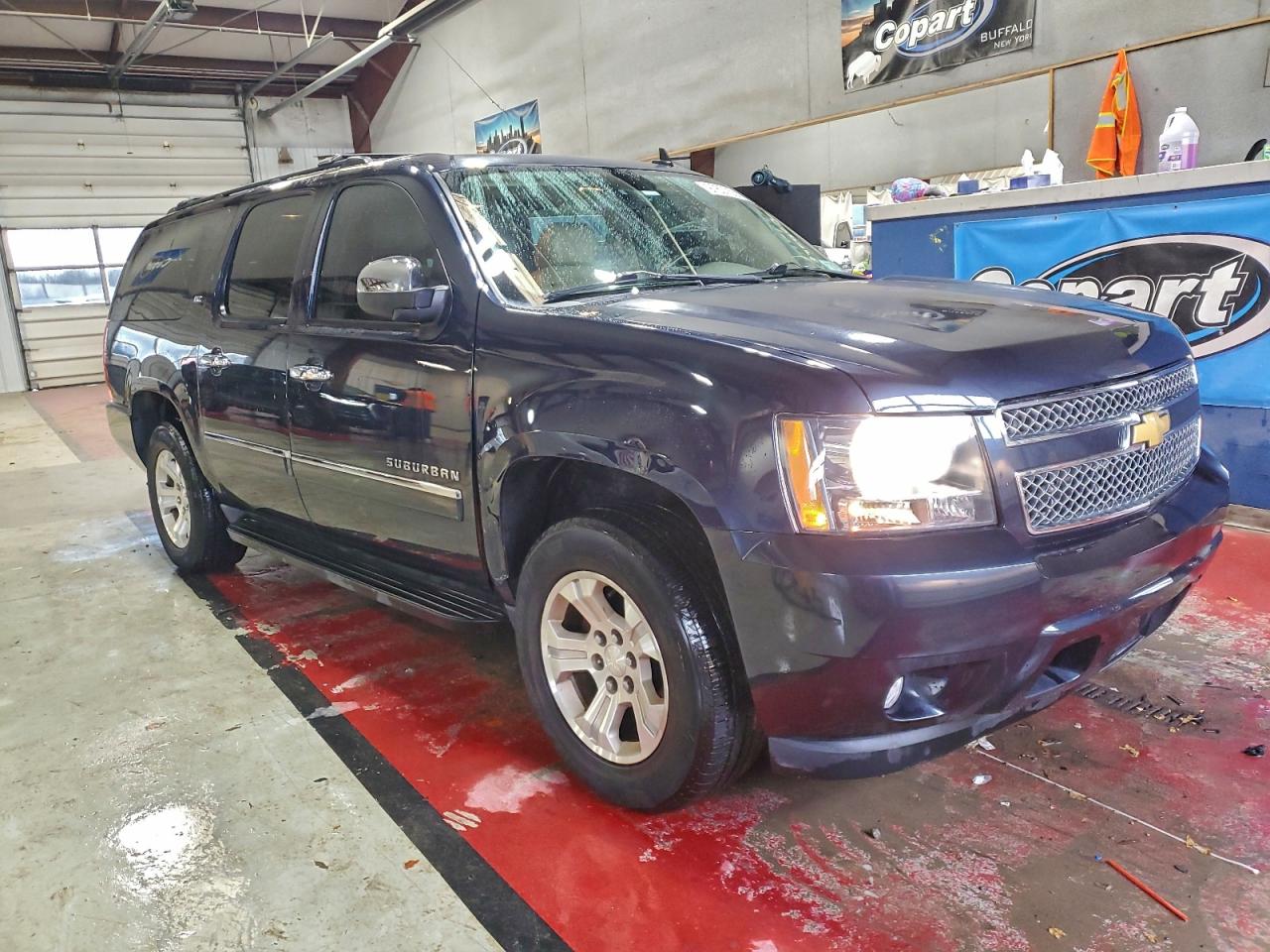 2013 CHEVROLET SUBURBAN K1500 LTZ photo 4