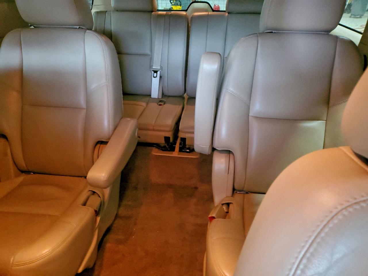 2013 CHEVROLET SUBURBAN K1500 LTZ photo 10