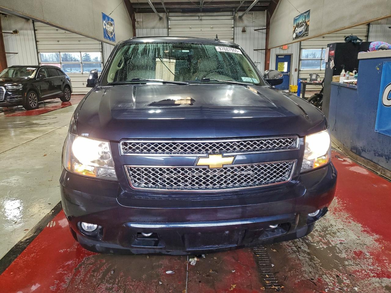 2013 CHEVROLET SUBURBAN K1500 LTZ photo 5