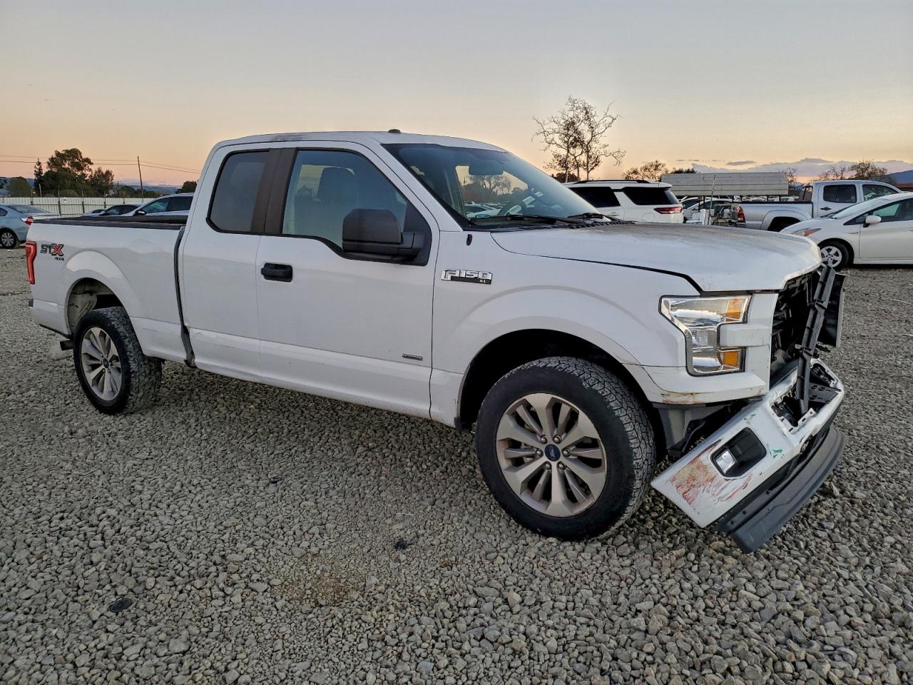2017 FORD F150 SUPER CAB photo 4