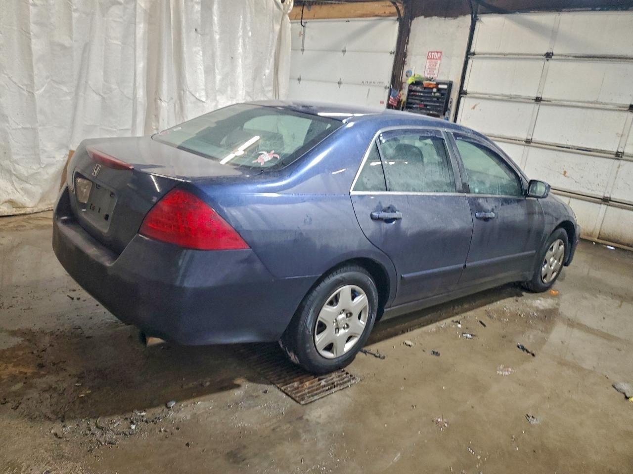 2007 HONDA ACCORD LX photo 3