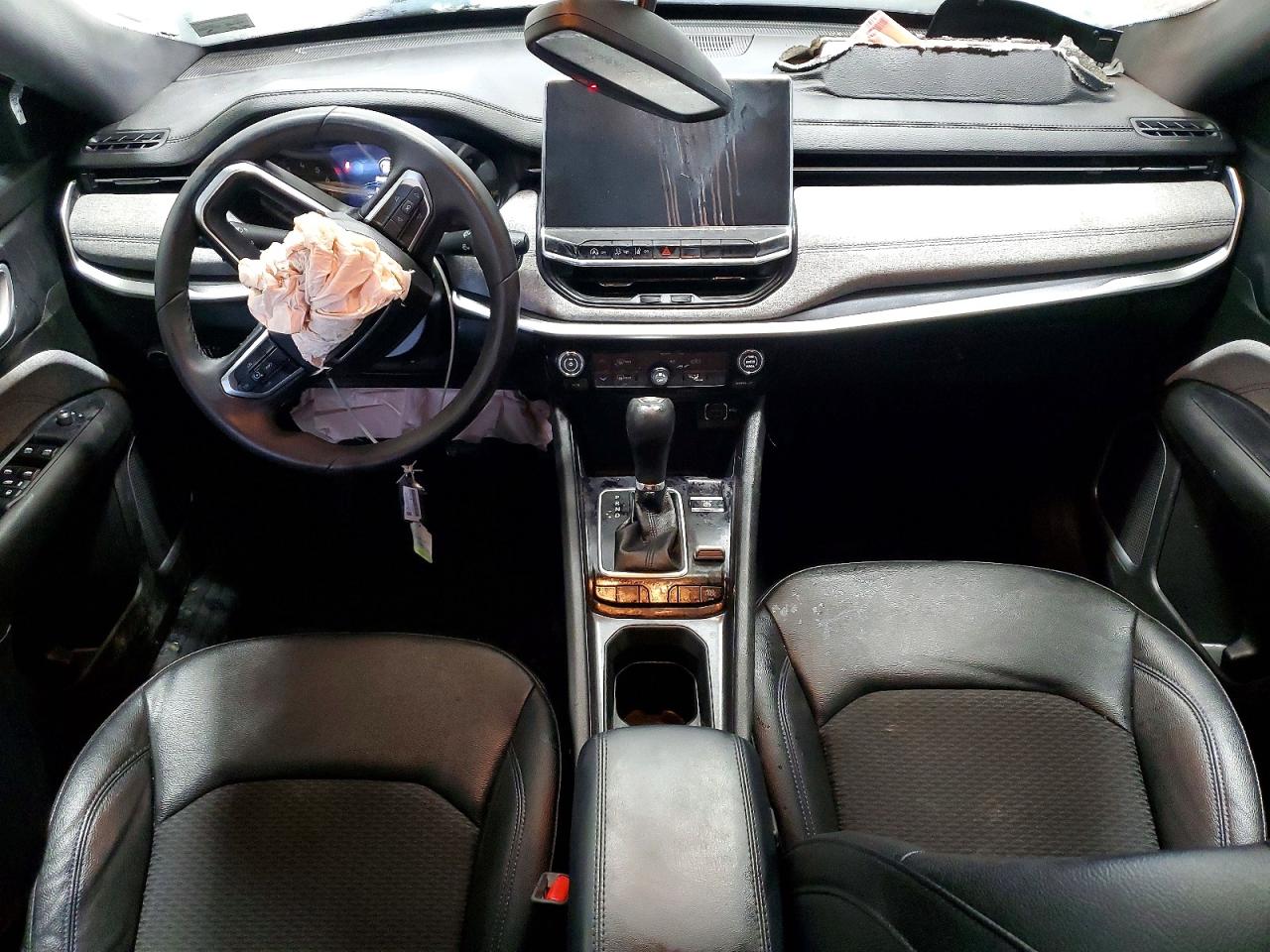2024 JEEP COMPASS LATITUDE photo 8