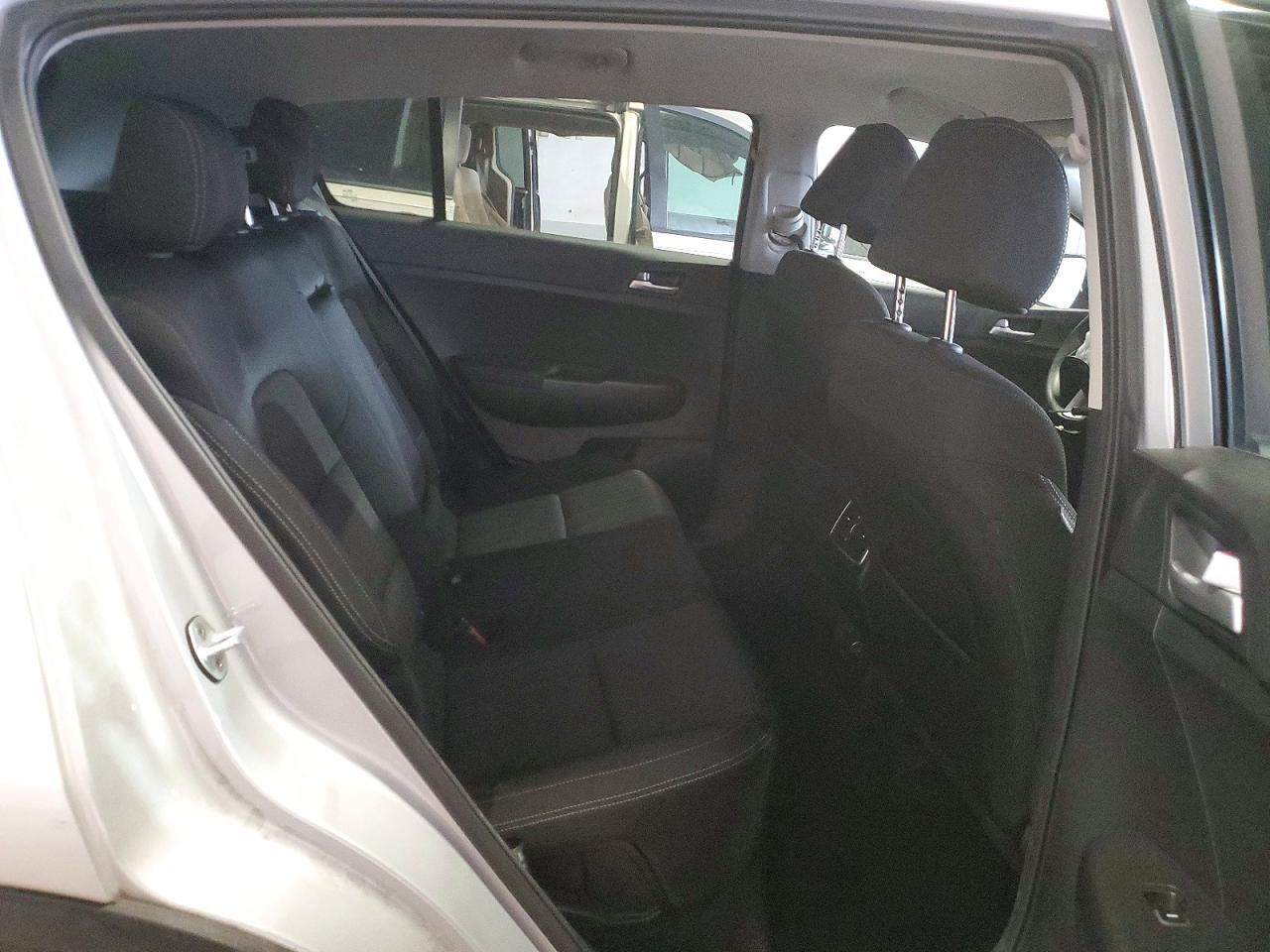 2020 KIA SPORTAGE LX photo 11
