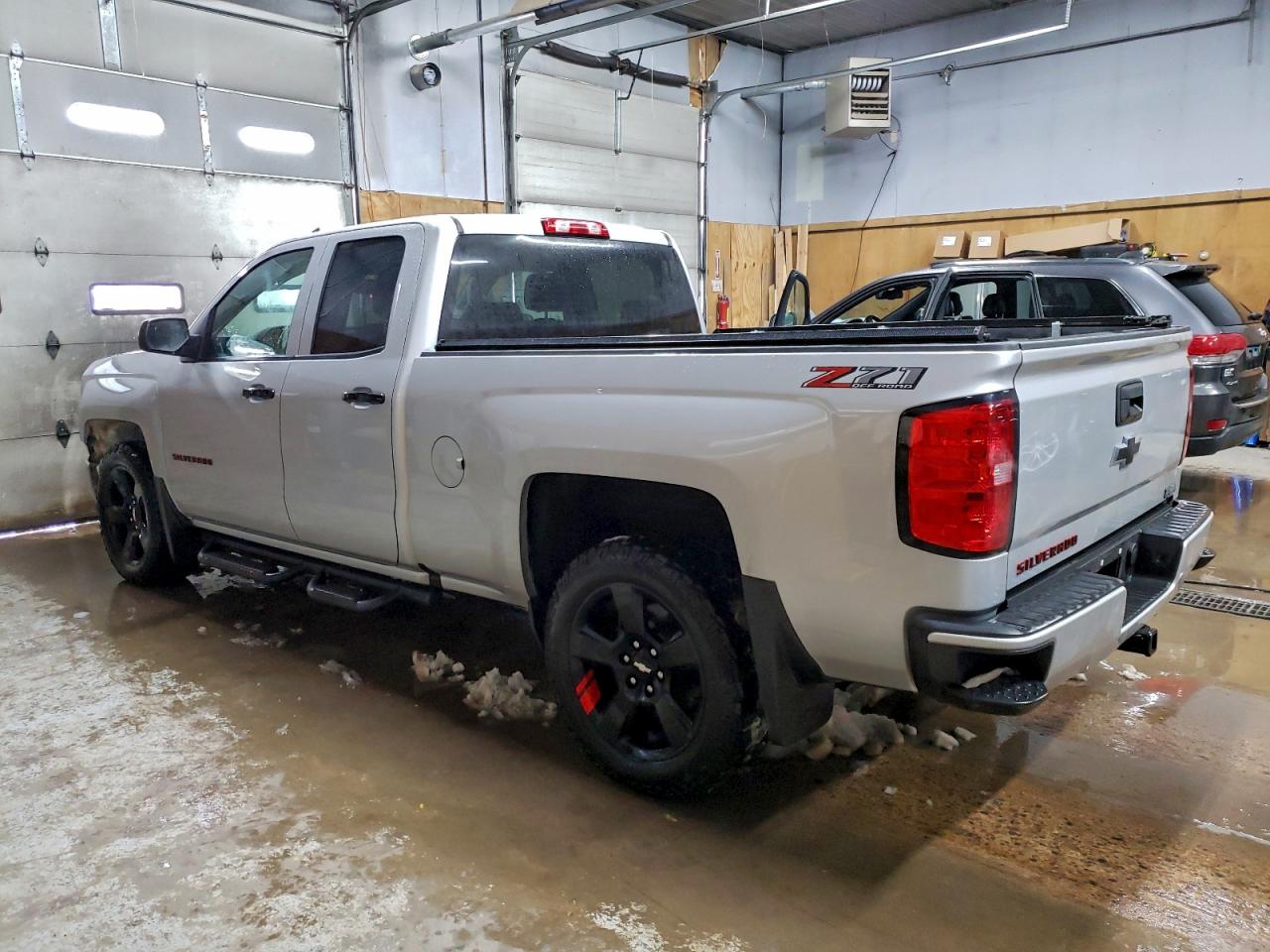 2018 CHEVROLET SILVERADO K1500 LT photo 4