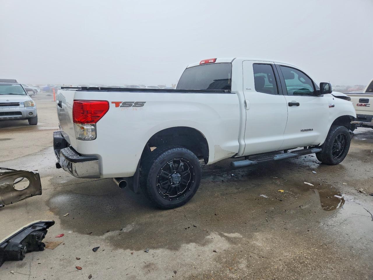 2013 TOYOTA TUNDRA DOUBLE CAB SR5 photo 3