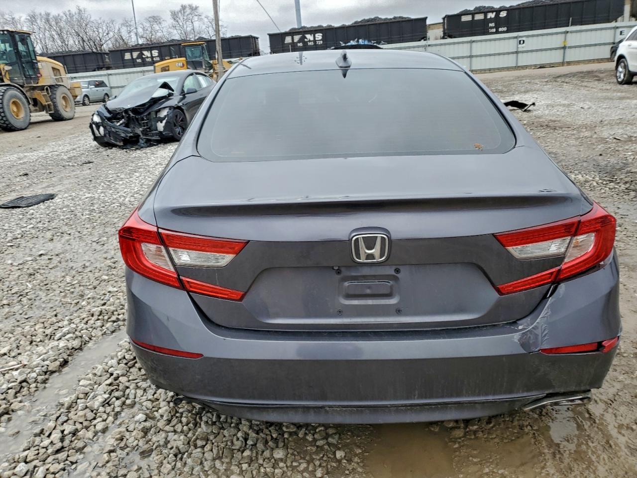 2020 HONDA ACCORD SPORT photo 6