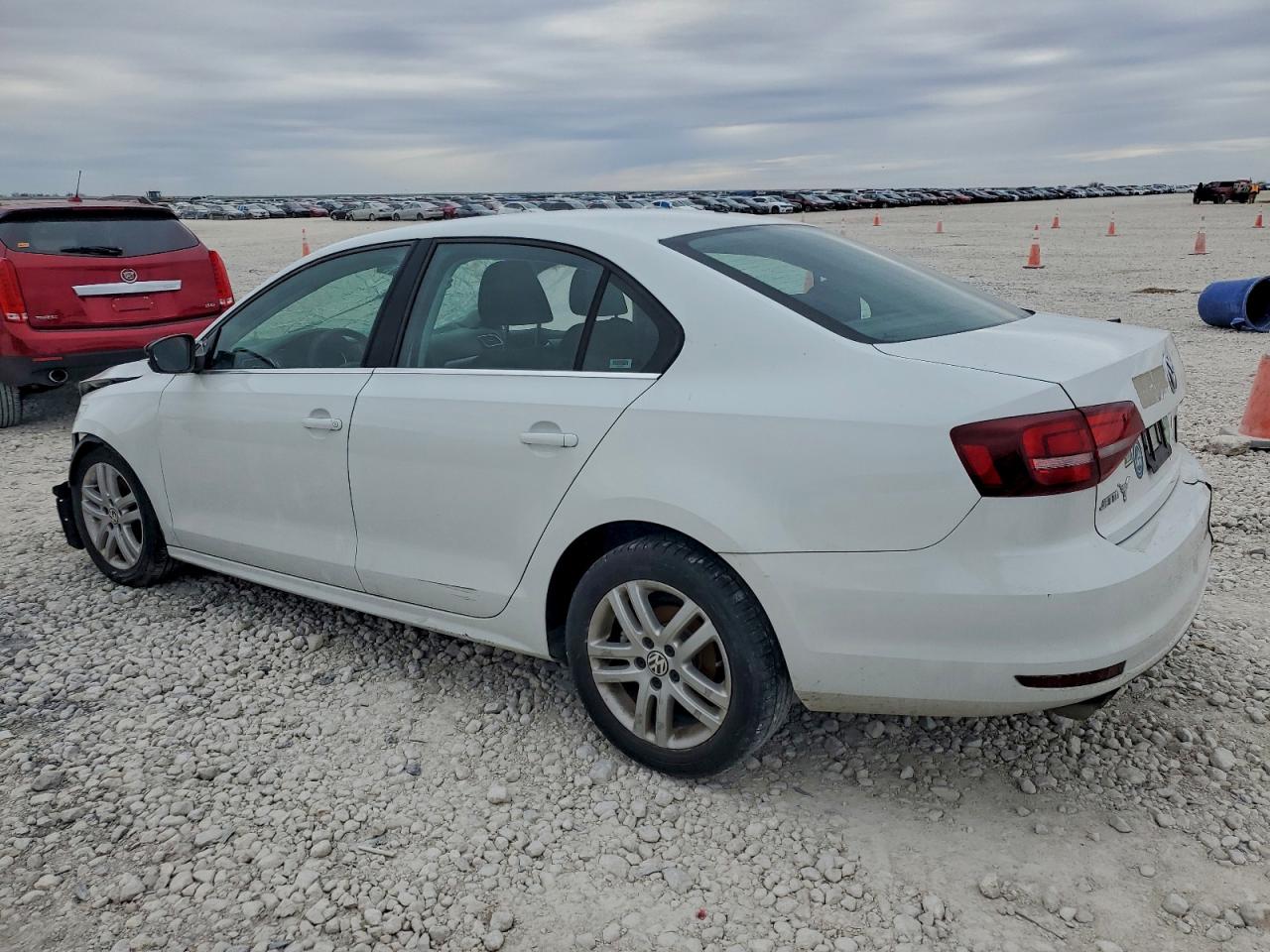 2017 VOLKSWAGEN JETTA S photo 2