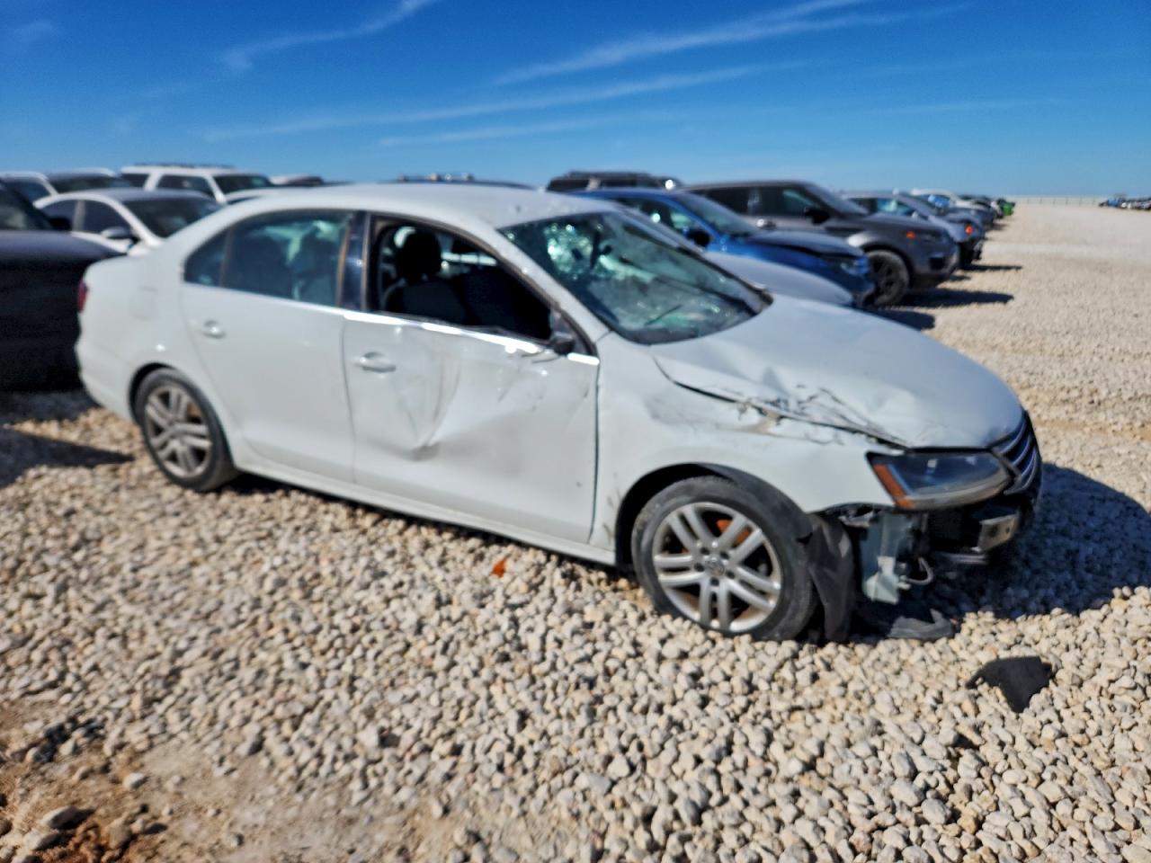 2017 VOLKSWAGEN JETTA S photo 4