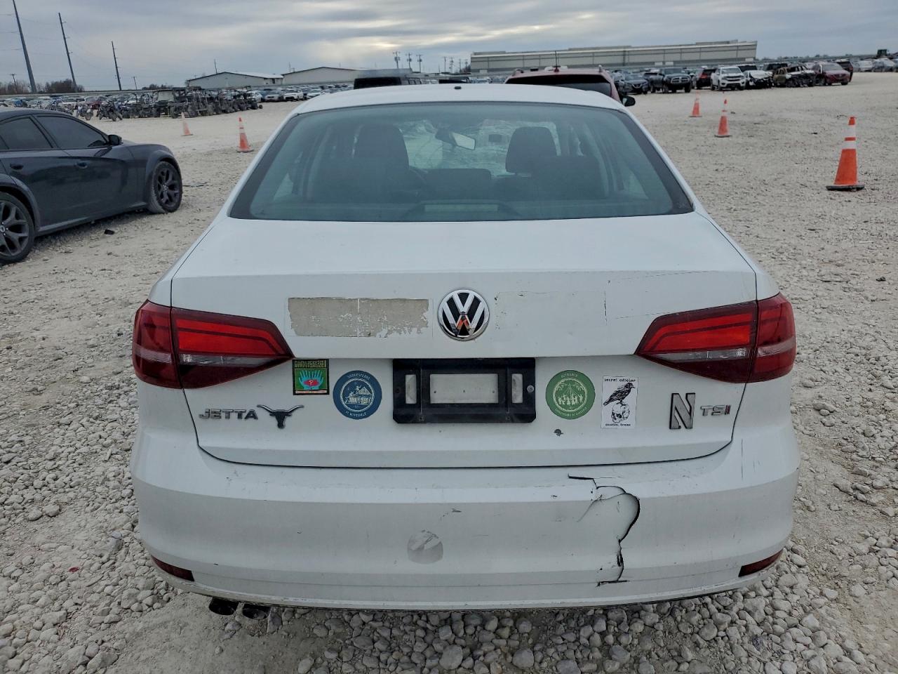 2017 VOLKSWAGEN JETTA S photo 6