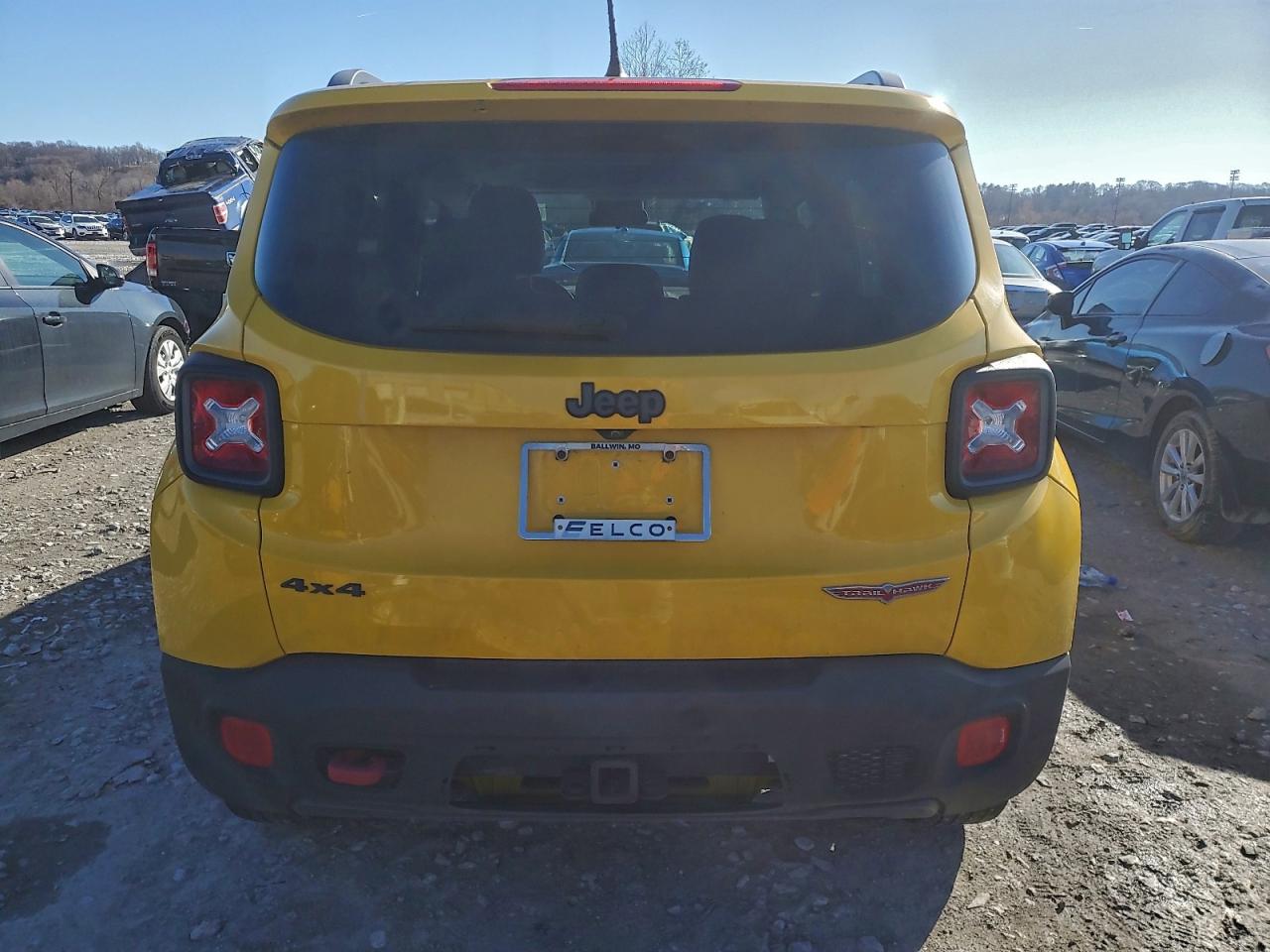 2015 JEEP RENEGADE TRAILHAWK photo 6