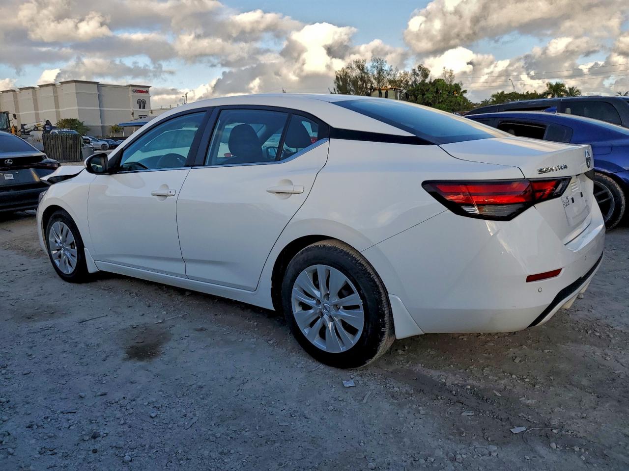 2022 NISSAN SENTRA S photo 2